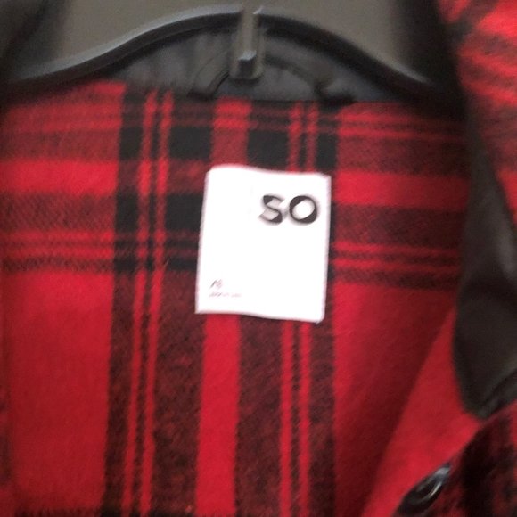 Red Shacket - Picture 1 of 3